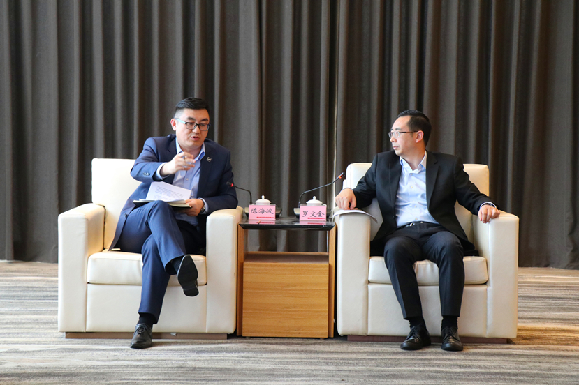 厲害了！人工智能獨角獸深蘭科技與德陽建投簽約啦！羅市長現(xiàn)場見證哦！
