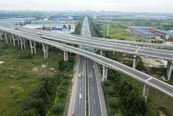 【決戰(zhàn)四季度】舊路煥新顏！這條路預(yù)計(jì)明年1月完成修復(fù)！